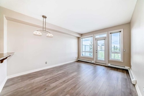 410-3111 34 Avenue Nw, Calgary, AB - Indoor Photo Showing Other Room