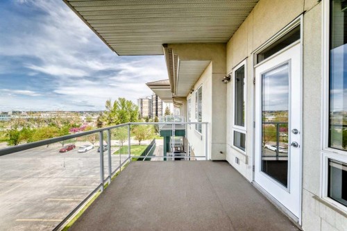 410-3111 34 Avenue Nw, Calgary, AB - Outdoor With Balcony With Exterior