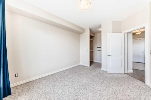 410-3111 34 Avenue Nw, Calgary, AB - Indoor Photo Showing Other Room