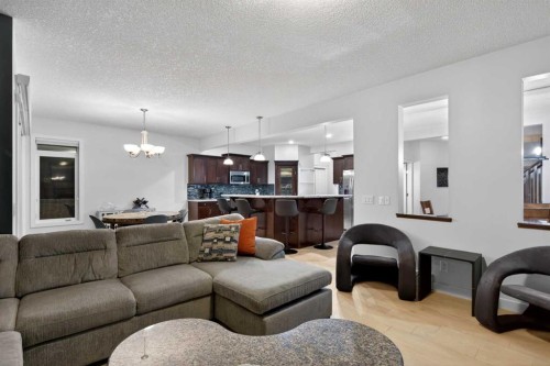 9 Westridge Way, Okotoks, AB - Indoor Photo Showing Living Room