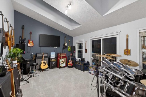 9 Westridge Way, Okotoks, AB - Indoor Photo Showing Other Room