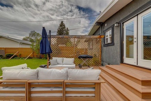 10651 Shillington Crescent Sw, Calgary, AB - Outdoor With Deck Patio Veranda With Exterior