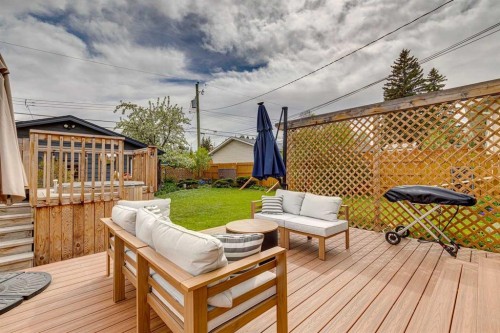 10651 Shillington Crescent Sw, Calgary, AB - Outdoor With Deck Patio Veranda