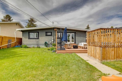 10651 Shillington Crescent Sw, Calgary, AB - Outdoor With Deck Patio Veranda