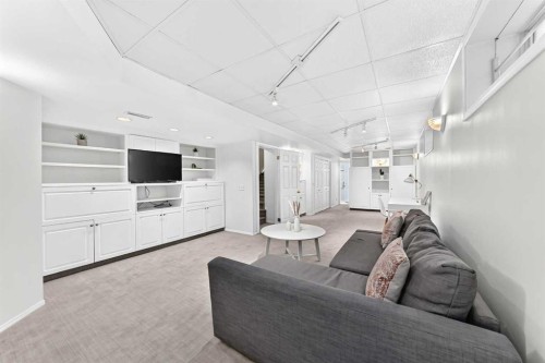 1811 24 Avenue Nw, Calgary, AB 