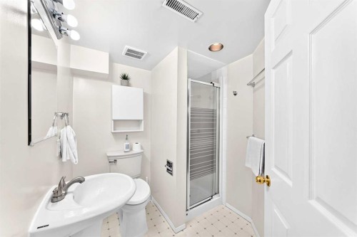 1811 24 Avenue Nw, Calgary, AB 