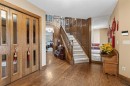 935 Shawnee Drive Sw, Calgary, AB  - Indoor Photo Showing Other Room 
