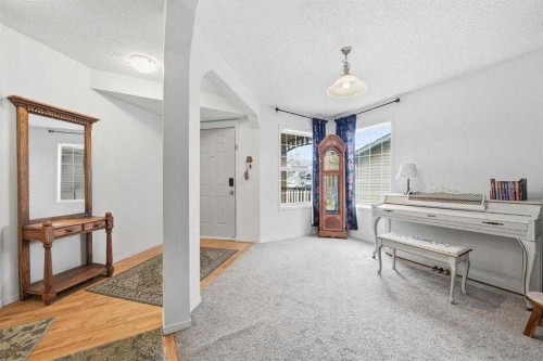 62 New Brighton Circle Se, Calgary, AB 