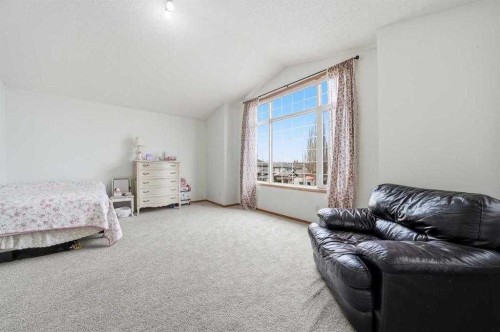 62 New Brighton Circle Se, Calgary, AB 