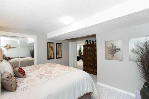 654 Lakeside Drive, Rural Vulcan County, AB - Indoor Photo Showing Bedroom