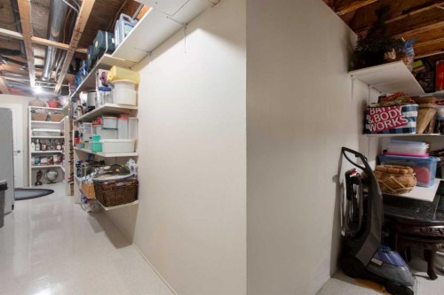654 Lakeside Drive, Rural Vulcan County, AB - Indoor
