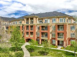 7407-14 Hemlock Crescent SW Calgary, AB T3C 2Z1