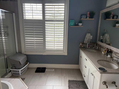 82 Briegel Road, Olds, AB - Indoor Photo Showing Bathroom