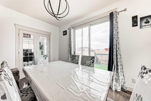 58 Bridleridge Green Sw, Calgary, AB - Indoor Photo Showing Other Room