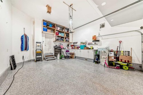 58 Bridleridge Green Sw, Calgary, AB - Indoor