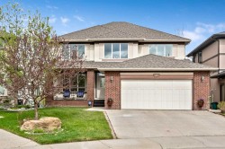 222 Chapala Point SE Calgary, AB T2X 3W9