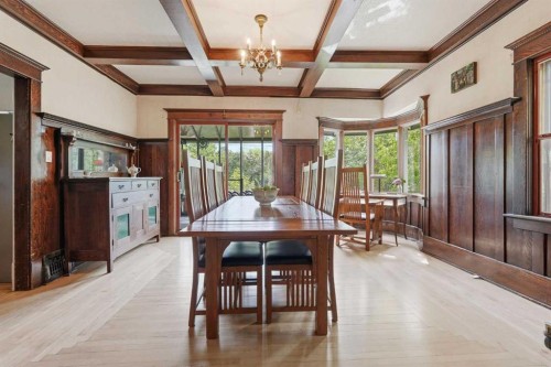 1316 15 Street Nw, Calgary, AB - Indoor Photo Showing Dining Room