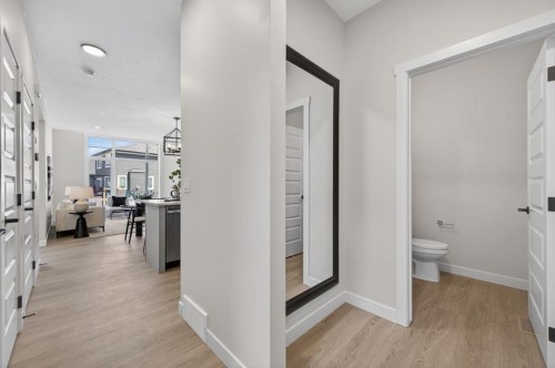 1059 Bayview Crescent, Airdrie, AB - Indoor Photo Showing Other Room