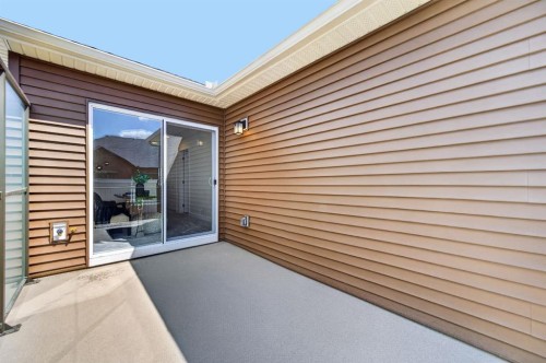 1059 Bayview Crescent, Airdrie, AB - Outdoor With Exterior