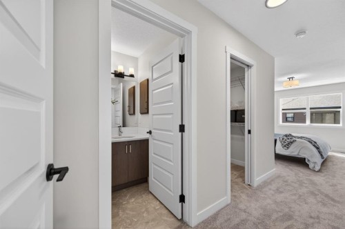 1059 Bayview Crescent, Airdrie, AB - Indoor