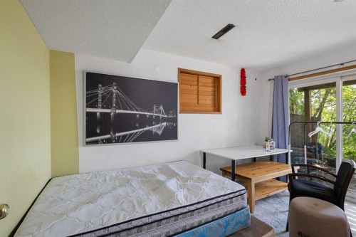 5724 Dalmead Crescent Nw, Calgary, AB - Indoor Photo Showing Bedroom