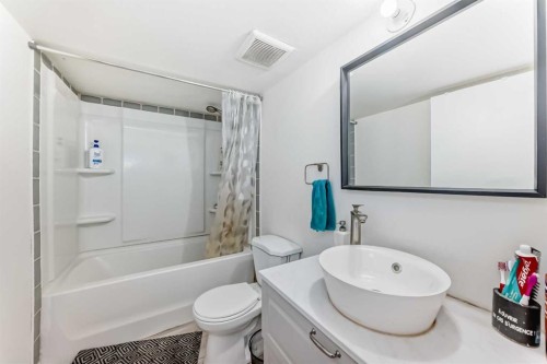 72 Cornerstone Avenue Ne, Calgary, AB - Indoor Photo Showing Bathroom