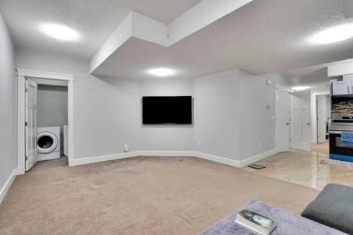 265 Saddlelake Drive Ne, Calgary, AB - Indoor