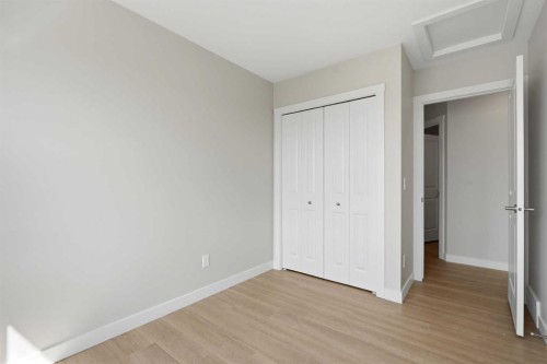 81 Wild Rose Way Se, Calgary, AB - Indoor