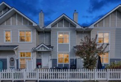 3308 New Brighton Gardens SE Calgary, AB T2Z 0A2