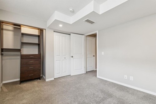 73 Marine Drive Se, Calgary, AB - Indoor