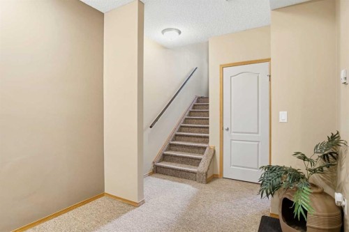 B-4810 47 Street, Olds, AB - Indoor Photo Showing Other Room