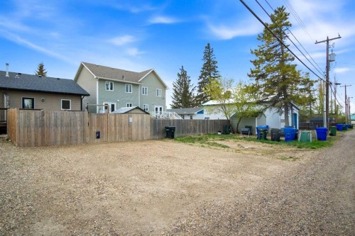 B-4810 47 Street, Olds, AB - Outdoor