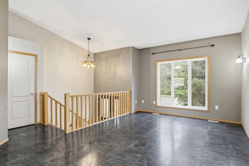 B-4810 47 Street, Olds, AB - Indoor Photo Showing Other Room