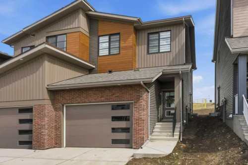 55 Heritage Manor, Cochrane, AB - Outdoor
