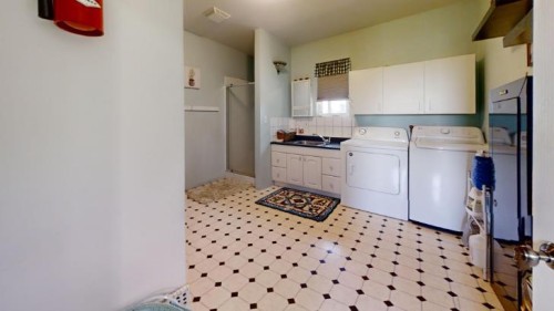 265061 A Hwy 785, Rural Willow Creek No. 26, M.D. Of, AB - Indoor Photo Showing Laundry Room