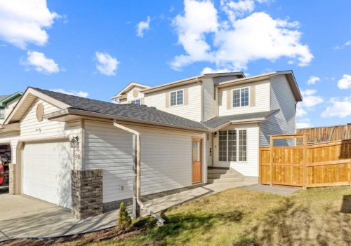 56 West Terrace Road  Cochrane, AB T4C 1S5