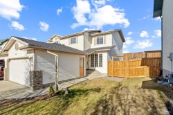 56 West Terrace Road Cochrane, AB T4C 1S5
