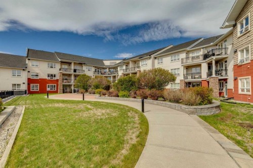337-26 Val Gardena View SW Calgary, AB T3H 5Z5
