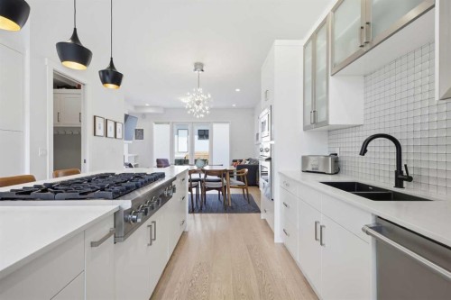2124 32 Avenue Sw, Calgary, AB 