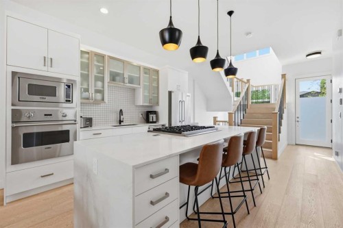 2124 32 Avenue Sw, Calgary, AB 