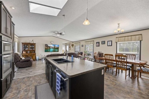 33006 Range Road 290, Rural Mountain View County, AB 