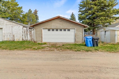 6435 34 Avenue Nw, Calgary, AB - Outdoor With Exterior