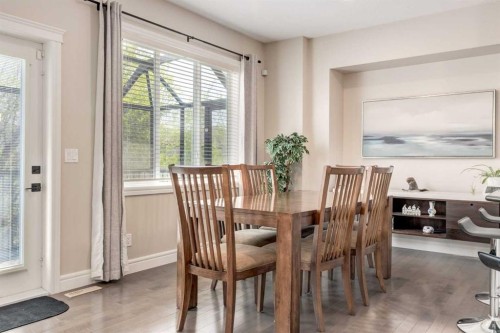 335 Morningside Crescent Sw, Airdrie, AB - Indoor Photo Showing Dining Room