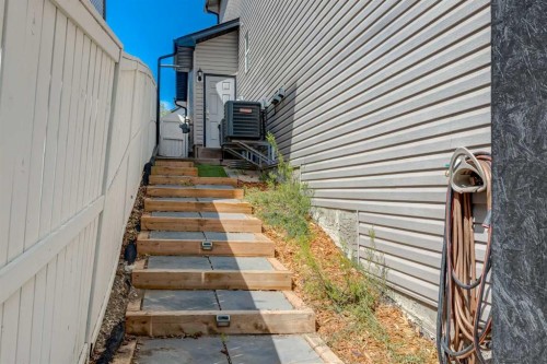 335 Morningside Crescent Sw, Airdrie, AB - Outdoor