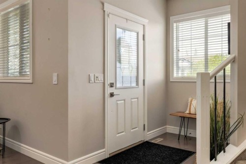 335 Morningside Crescent Sw, Airdrie, AB - Indoor Photo Showing Other Room