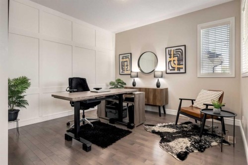 335 Morningside Crescent Sw, Airdrie, AB - Indoor Photo Showing Office