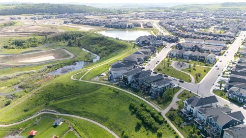 322 Creekstone Way Sw, Calgary, AB 