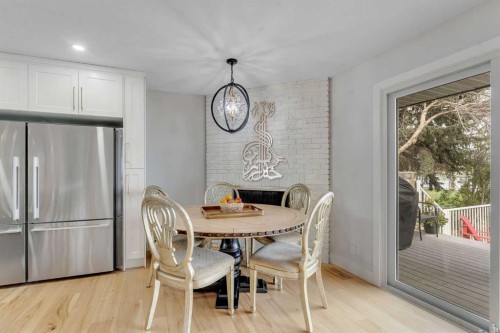 272 West Chestermere Drive, Chestermere, AB - Indoor Photo Showing Dining Room