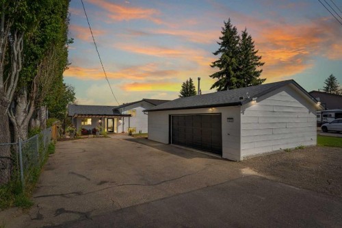 272 West Chestermere Drive, Chestermere, AB - Outdoor