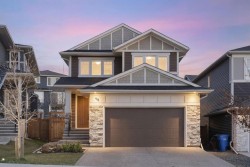 48 Crestbrook Link SW Calgary, AB T3B 6G9